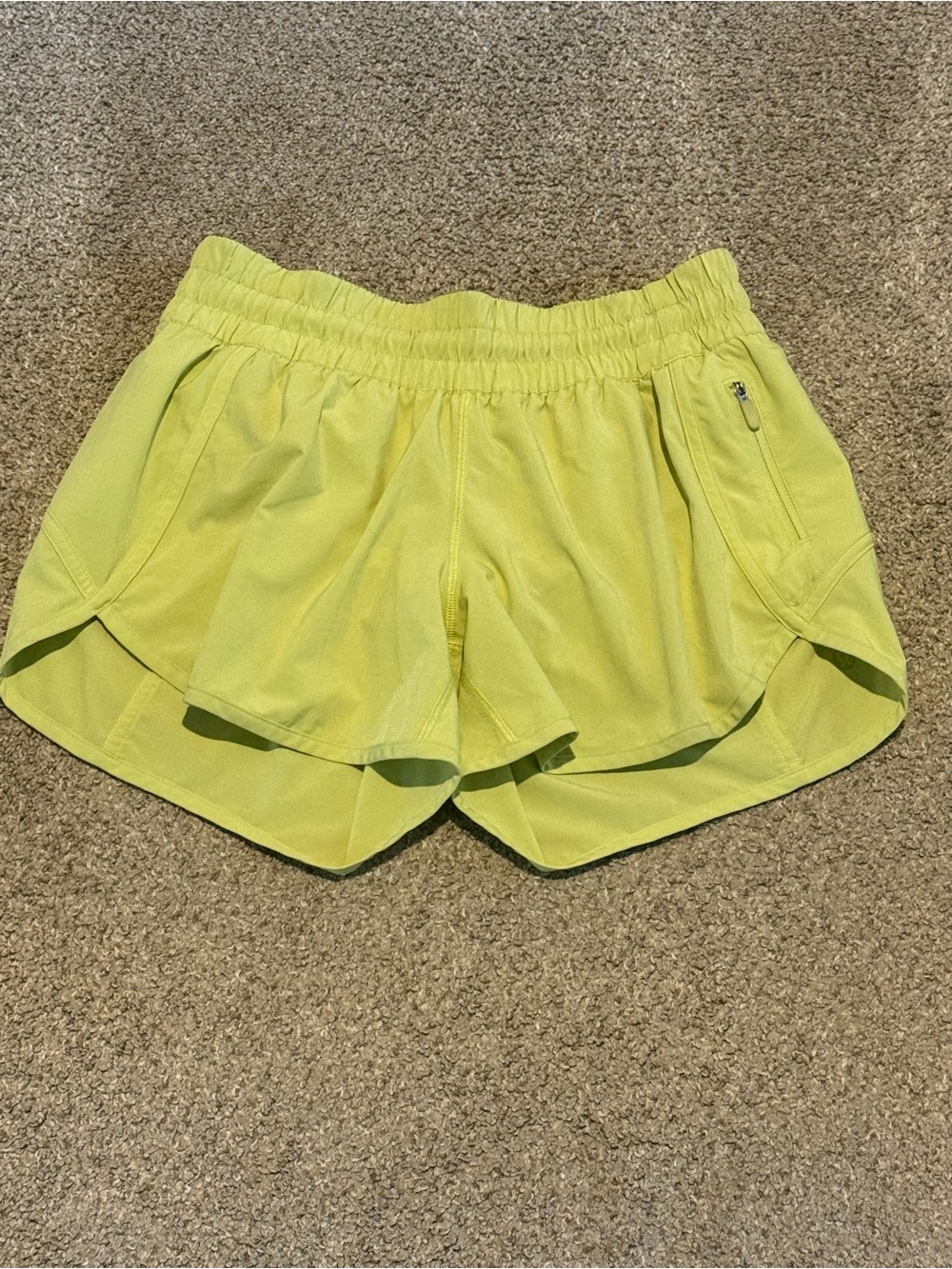 Lululemon Hotty Hot Shorts 2.5 inseam